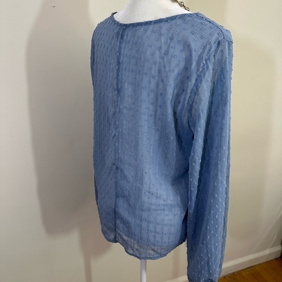 Shein sz lg top powder blue semi dressy long sleeves, lined, textured fabric - Picture 6 of 12
